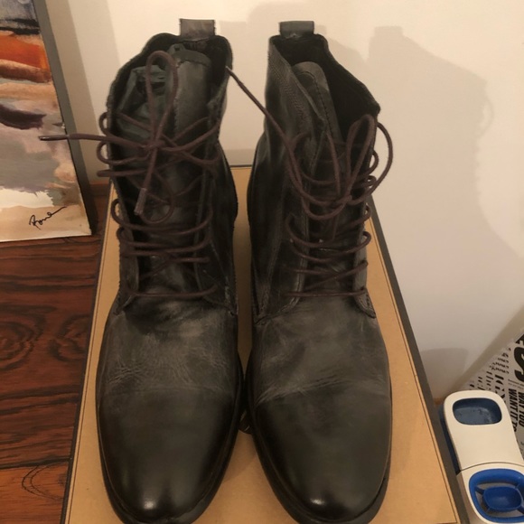 H by Hudson Swathmore black boots - Picture 3 of 8